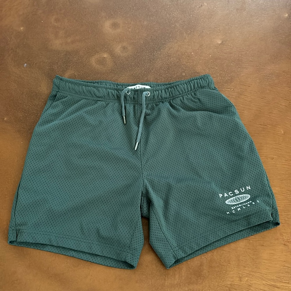 Green Pacsun shorts
